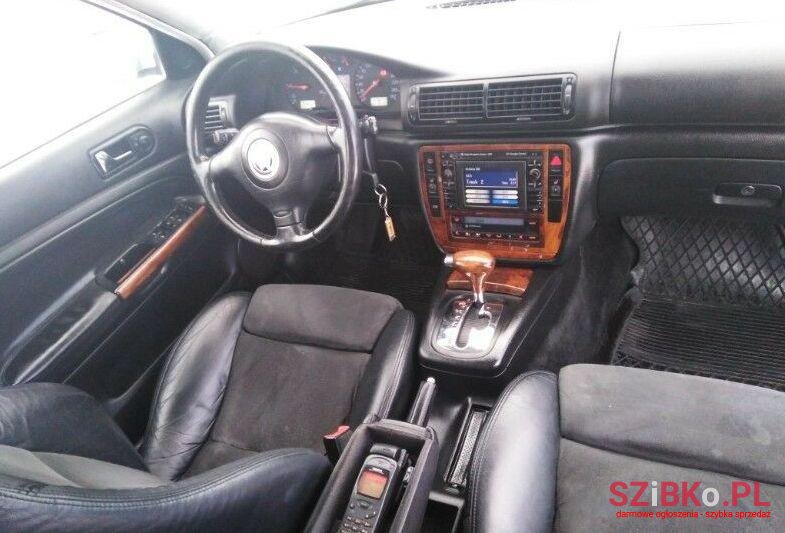 1999' Volkswagen Passat photo #1