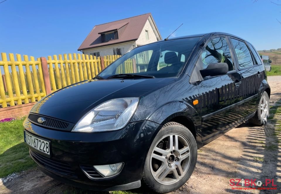 2005' Ford Fiesta photo #1