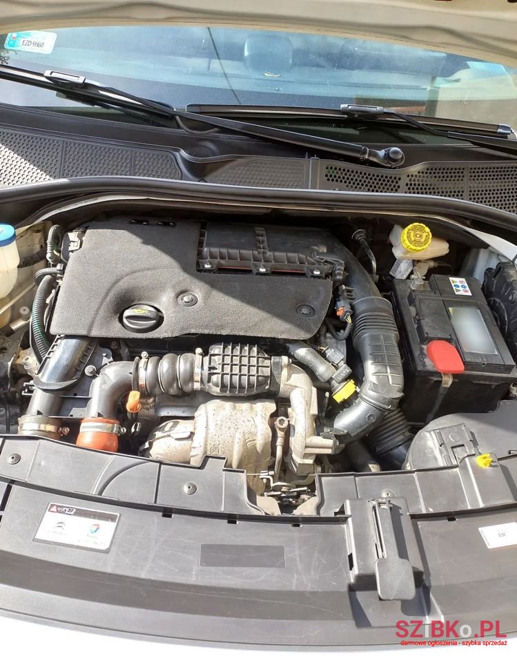 2016' Citroen C4 Cactus photo #2