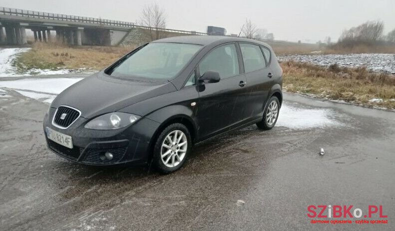 2010' SEAT Altea photo #2