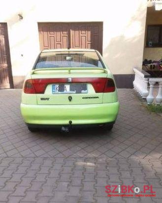 1999' SEAT Cordoba photo #2