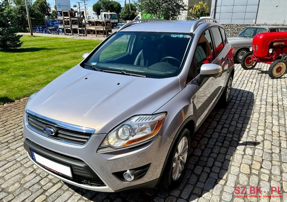 2011' Ford Kuga photo #2