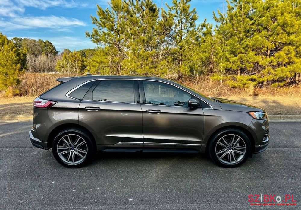 2019' Ford Edge photo #4