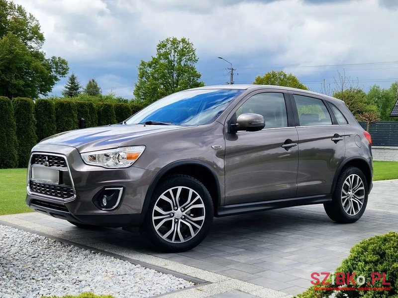 2016' Mitsubishi ASX photo #1