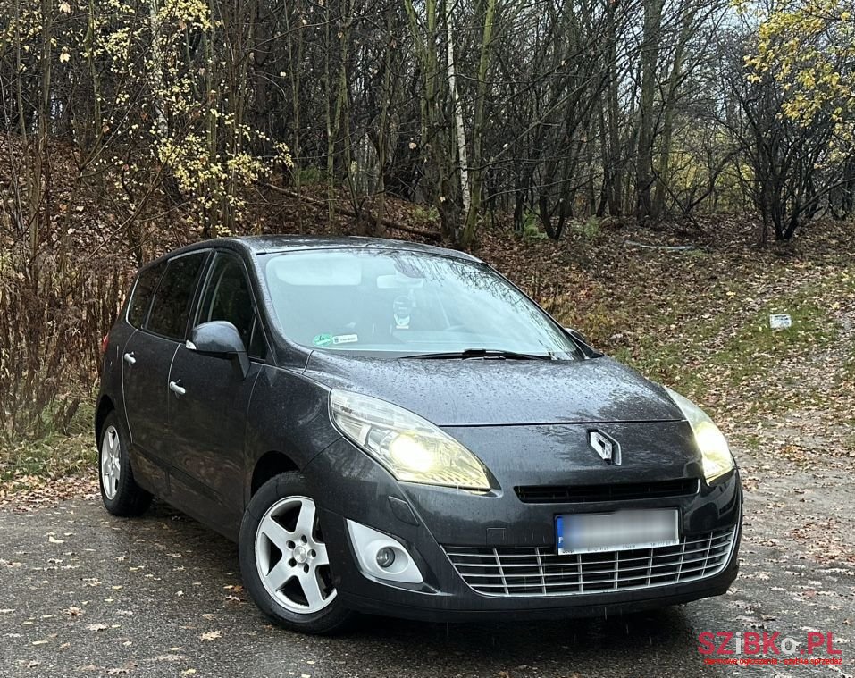 2009' Renault Grand Scenic photo #1
