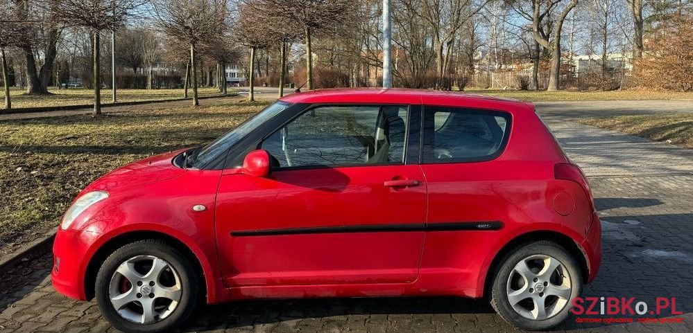 2009' Suzuki Swift photo #1