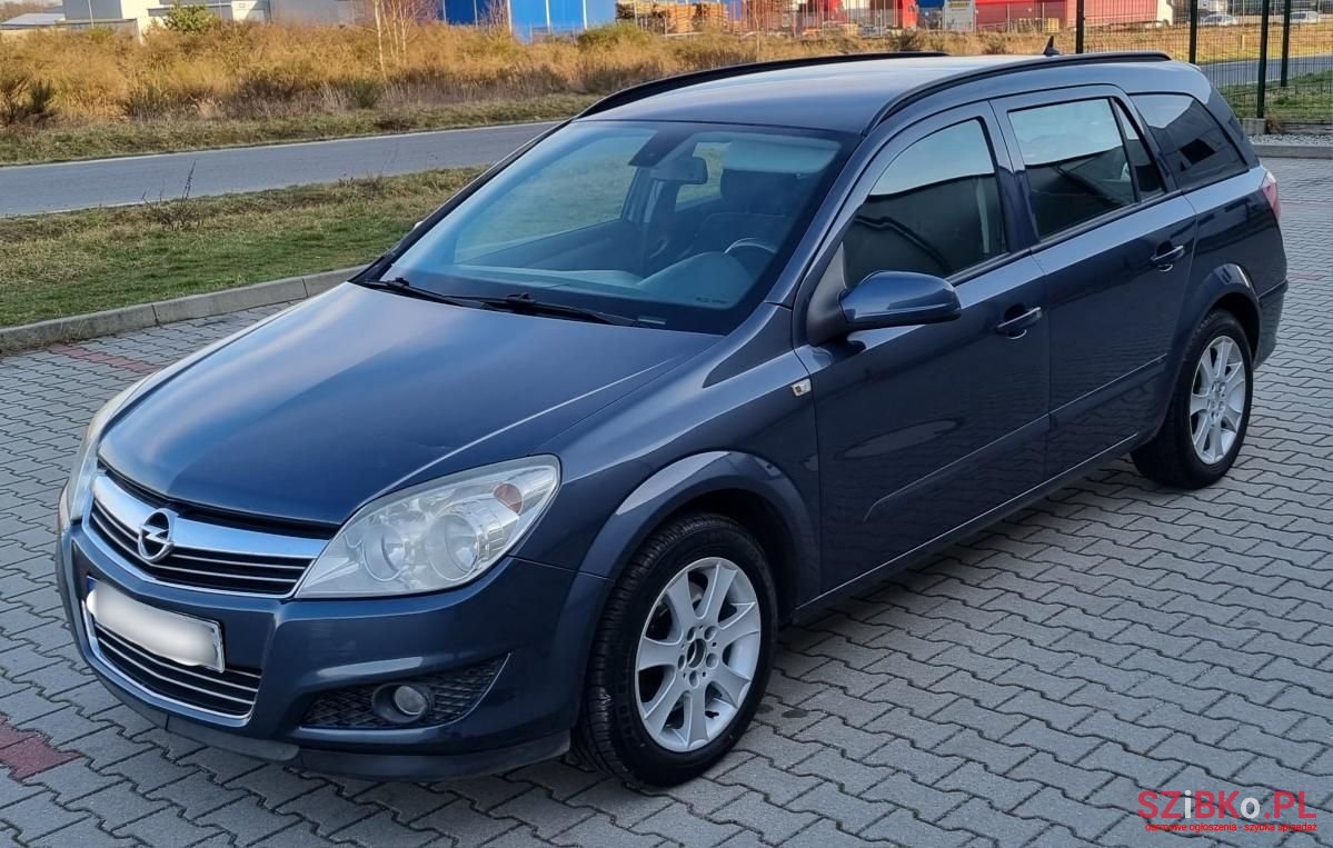 2007' Opel Astra photo #1