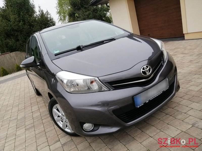 2011' Toyota Yaris 1.33 Dynamic photo #2