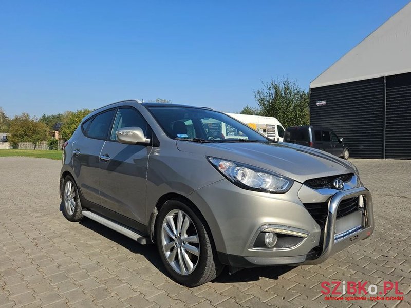 2011' Hyundai ix35 2.0 Crdi Style photo #2