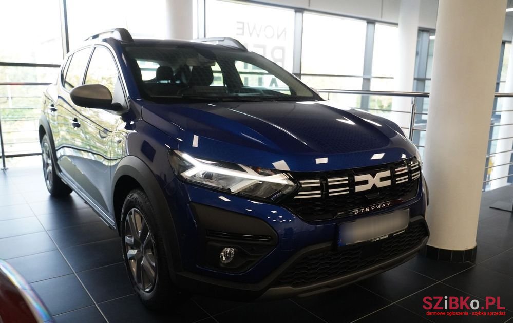 2023' Dacia Sandero Stepway photo #2