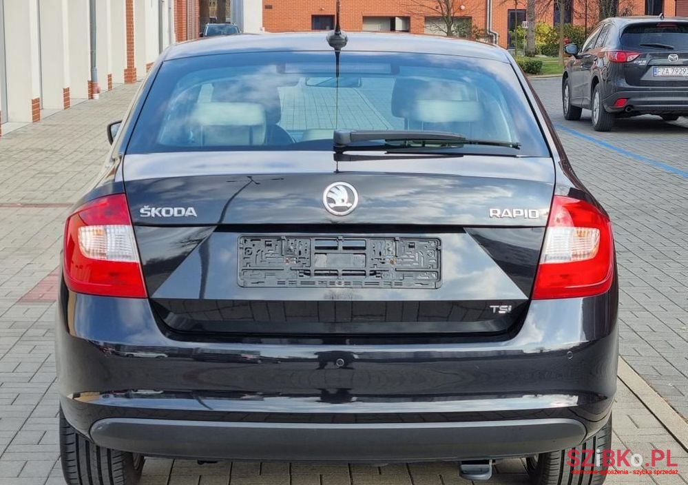 2013' Skoda Rapid 1.2 Tsi Ambition photo #4