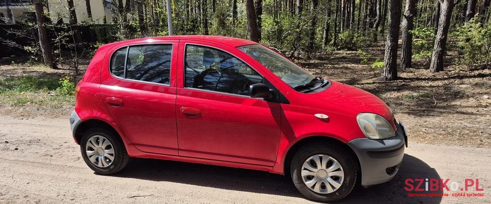 2003' Toyota Yaris 1.0 Base photo #2