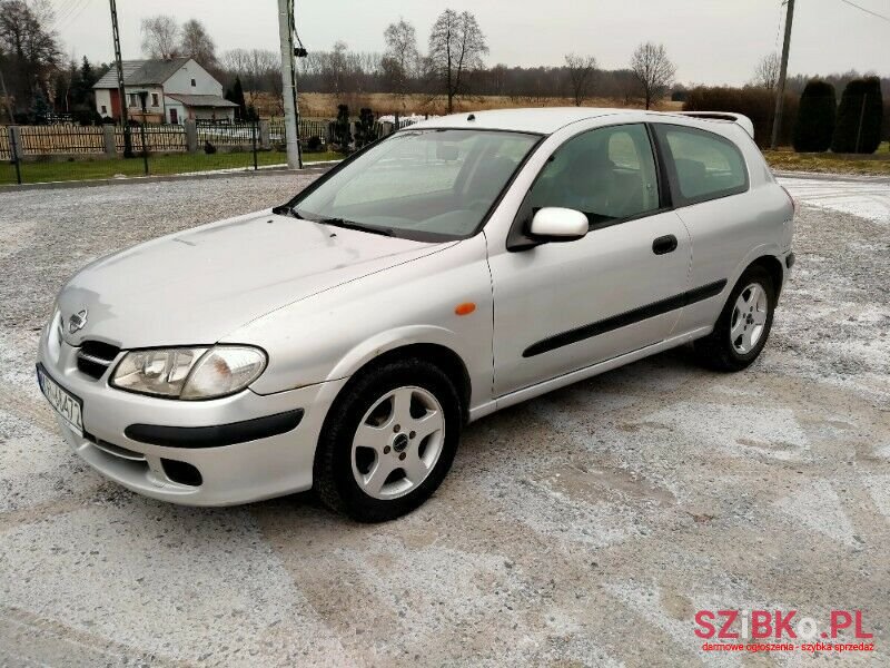 2002' Nissan Almera photo #3