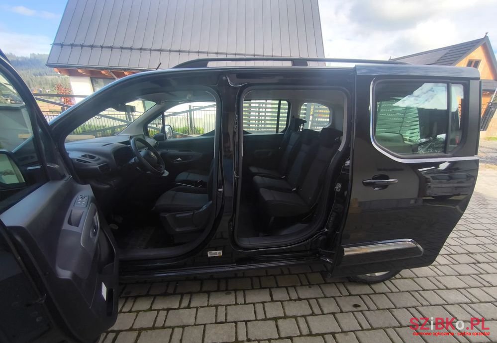 2020' Toyota ProAce City Verso photo #4