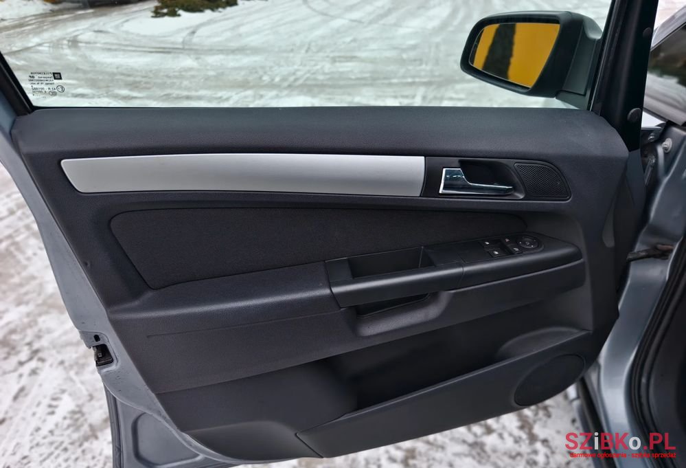 2009' Opel Zafira photo #6