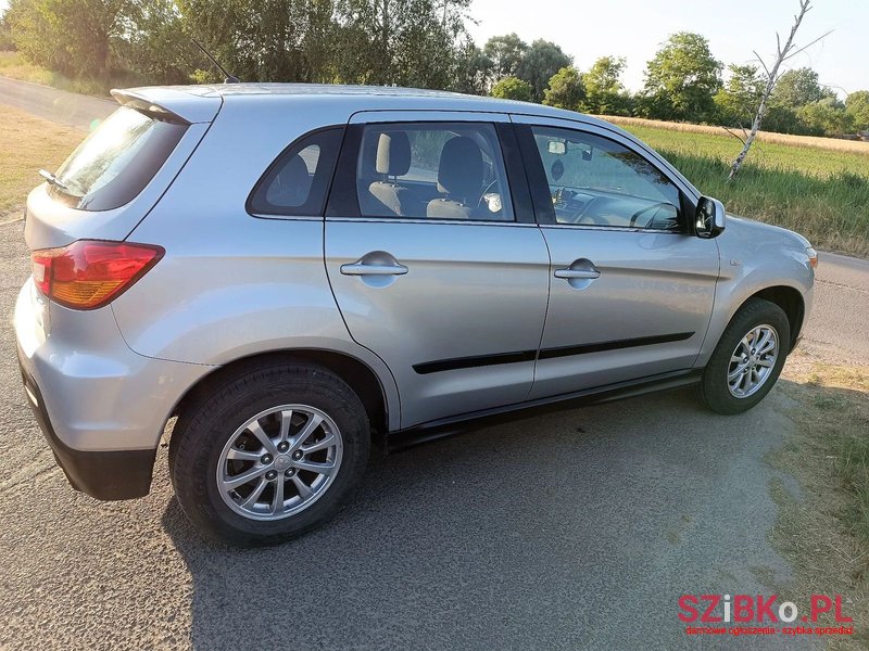 2010' Mitsubishi ASX photo #5