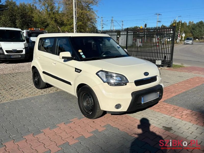 2010' Kia Soul 1.6 Crdi Xl photo #1