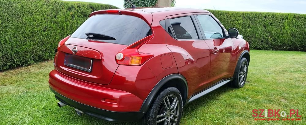 2010' Nissan Juke 1.6 T Tekna photo #2