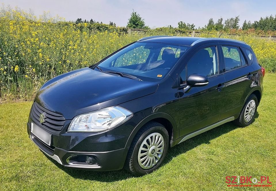 2015' Suzuki SX4 S-Cross photo #1