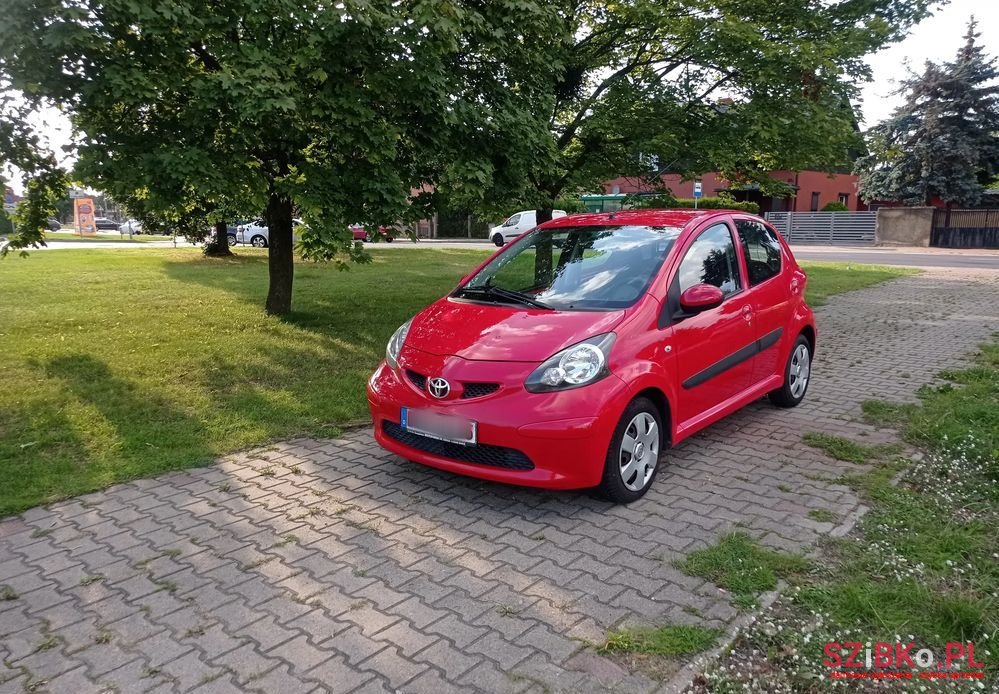 2008' Toyota Aygo photo #1