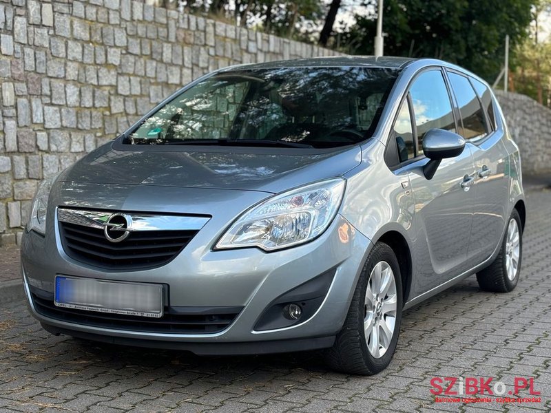 2012' Opel Meriva photo #1