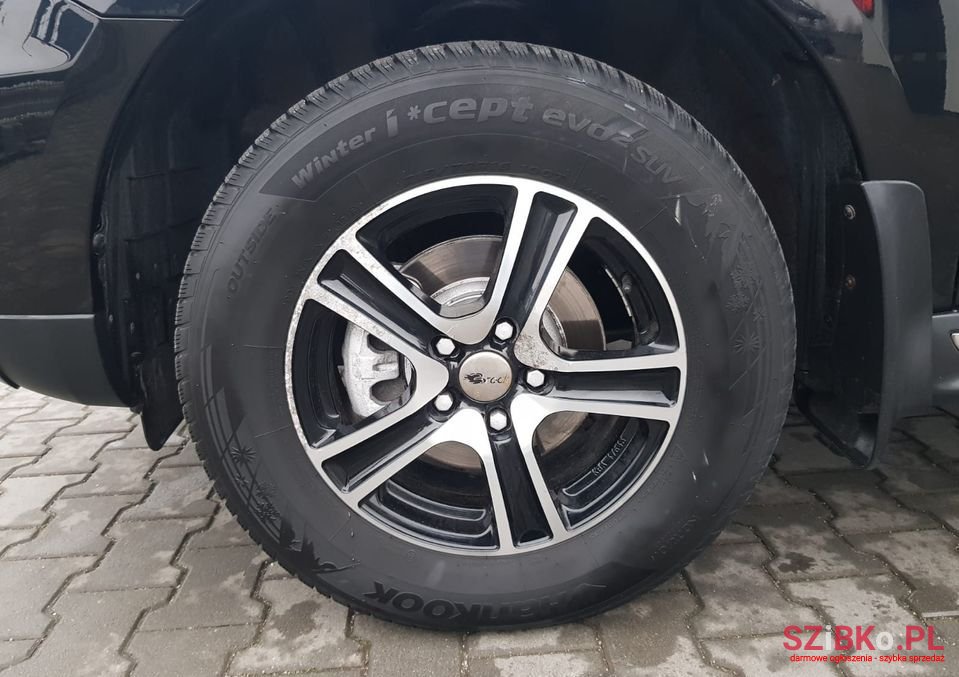 2010' Mitsubishi Outlander photo #3