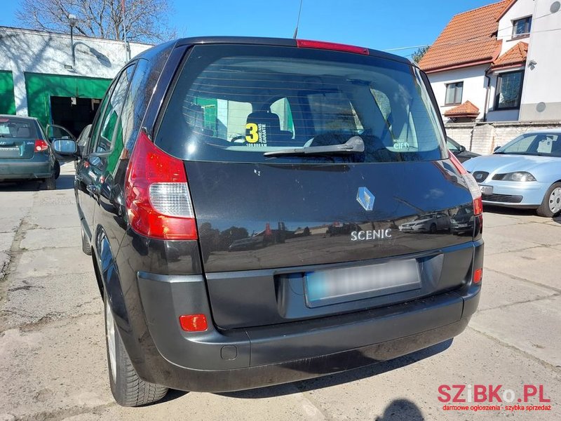 2008' Renault Scenic photo #5