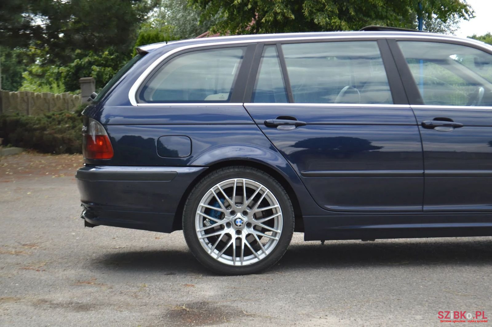 2001' BMW 3 Series photo #2