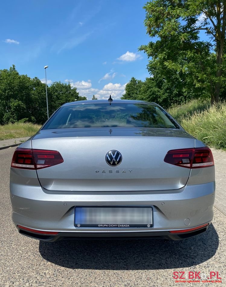 2020' Volkswagen Passat photo #5