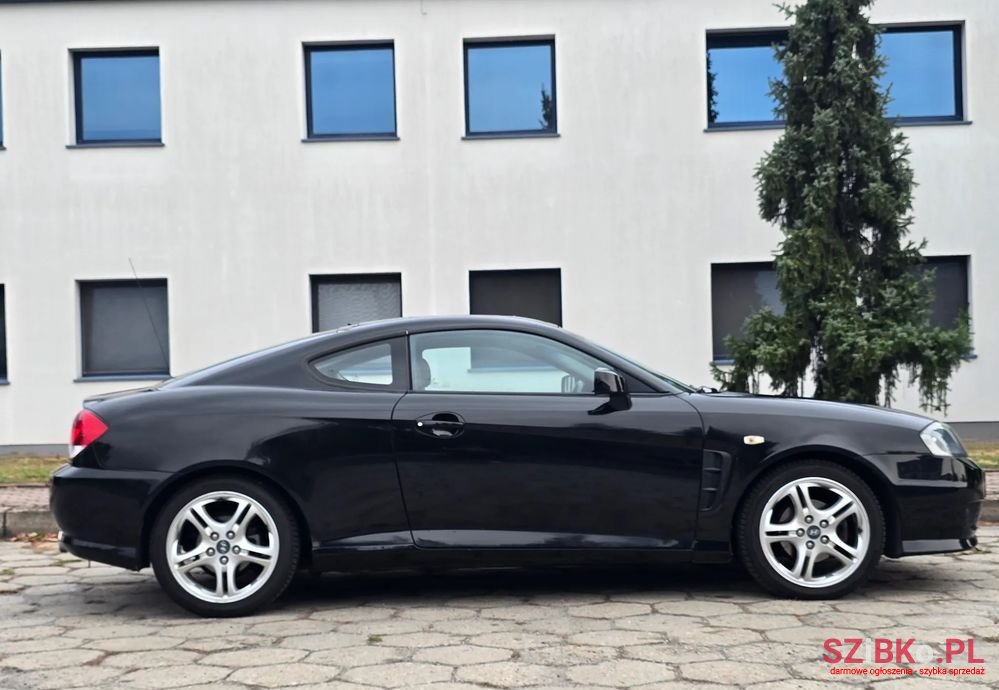 2005' Hyundai Coupe 2.0 Middle photo #4