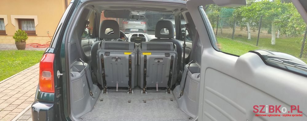 2000' Toyota RAV4 2.0 Vvt-I 4X4 photo #6