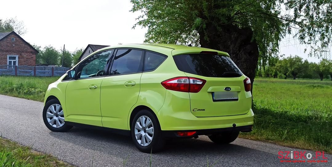 2012' Ford C-MAX photo #3