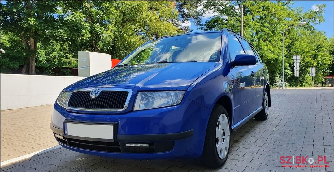 2004' Skoda Fabia photo #2