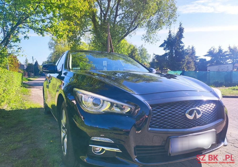 2014' Infiniti Q50 photo #5