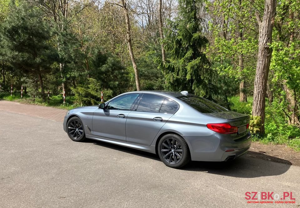 2018' BMW 5 Series photo #2