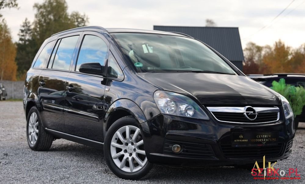 2008' Opel Zafira photo #1