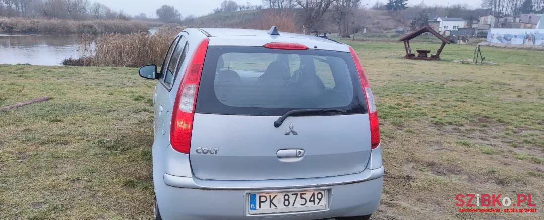 2005' Mitsubishi Colt photo #4