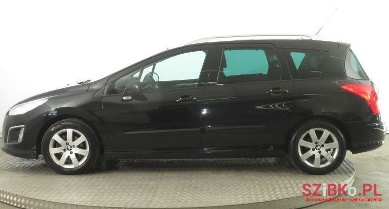 2012' Peugeot 308 photo #2