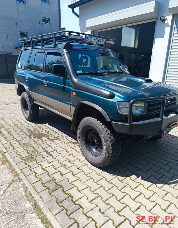 1997' Mitsubishi Pajero 2.8 Td Gls photo #2