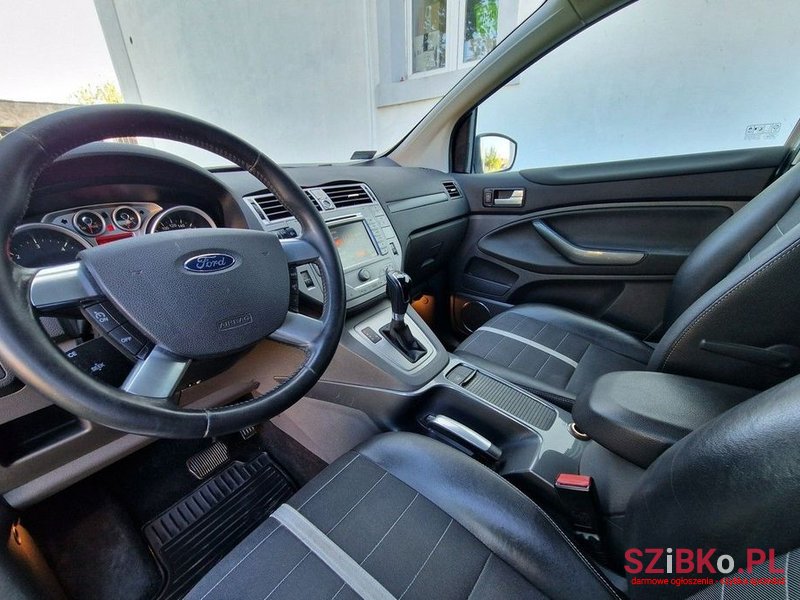 2011' Ford Kuga photo #5