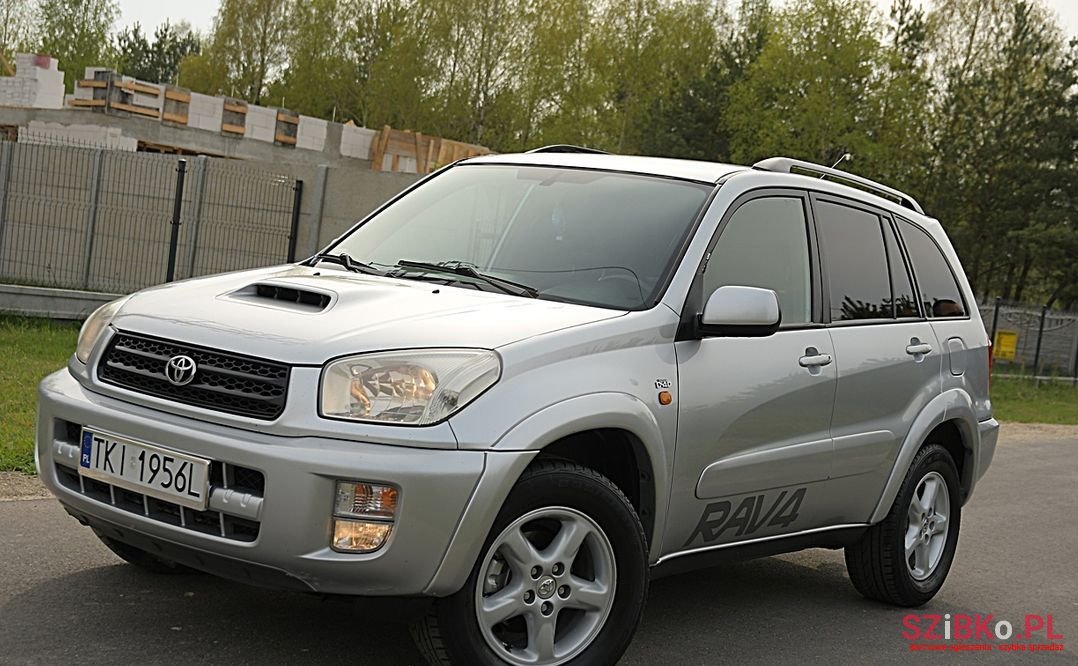 2003' Toyota RAV4 photo #1