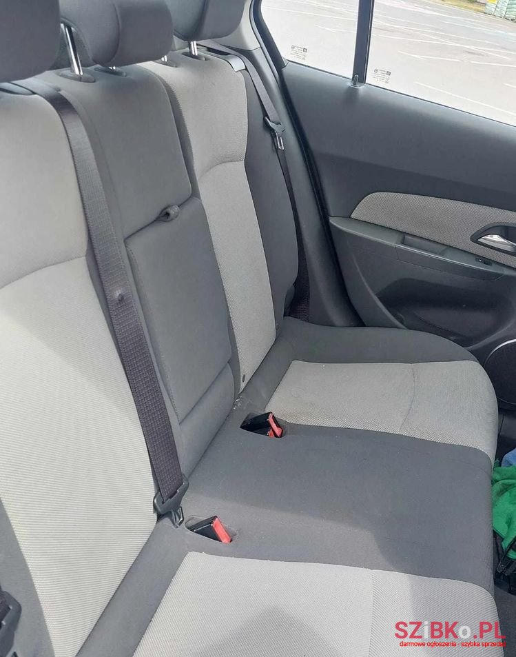 2009' Chevrolet Cruze 1.6 Ls photo #4