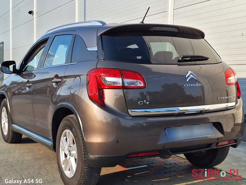 2015' Citroen C4 Aircross photo #3