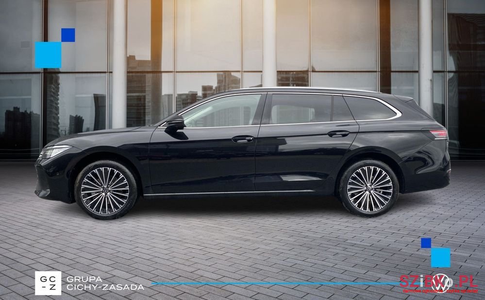 2024' Volkswagen Passat photo #2