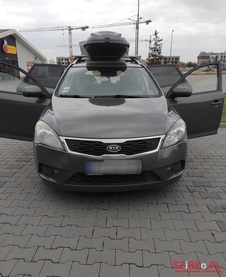 2010' Kia Ceed photo #2