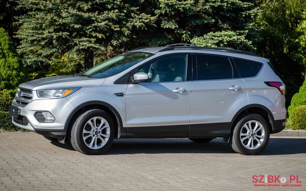 2017' Ford Escape photo #3