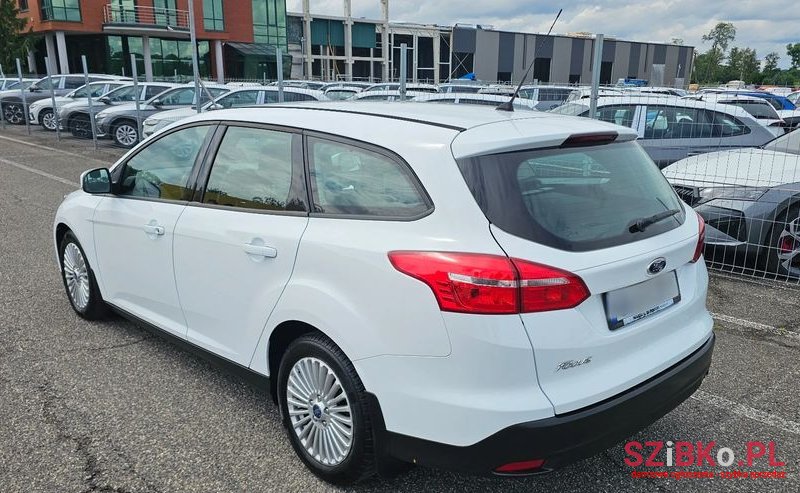 2015' Ford Focus photo #5