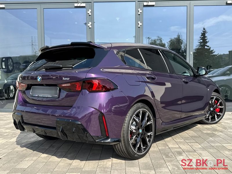 2024' BMW 1 Series photo #5