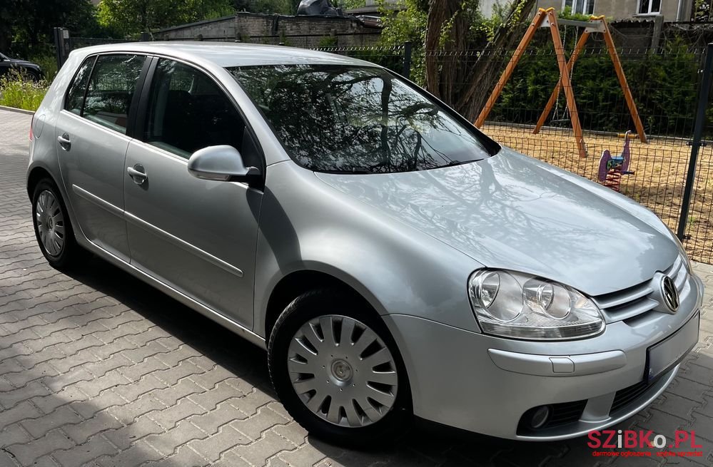 2007' Volkswagen Golf 1.4 Style photo #5