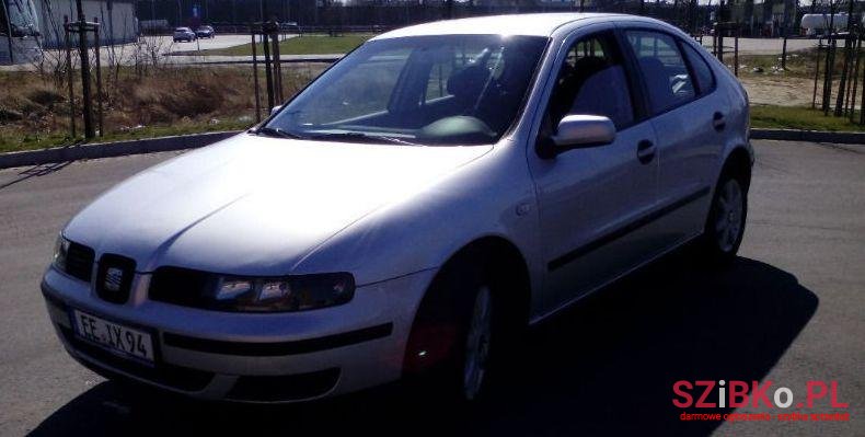 2003' SEAT Leon photo #2